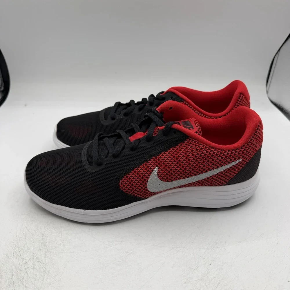 Nike Revolution 3 Running Shoes Mens 9.5 Black/University Red Sneaker 819300-600